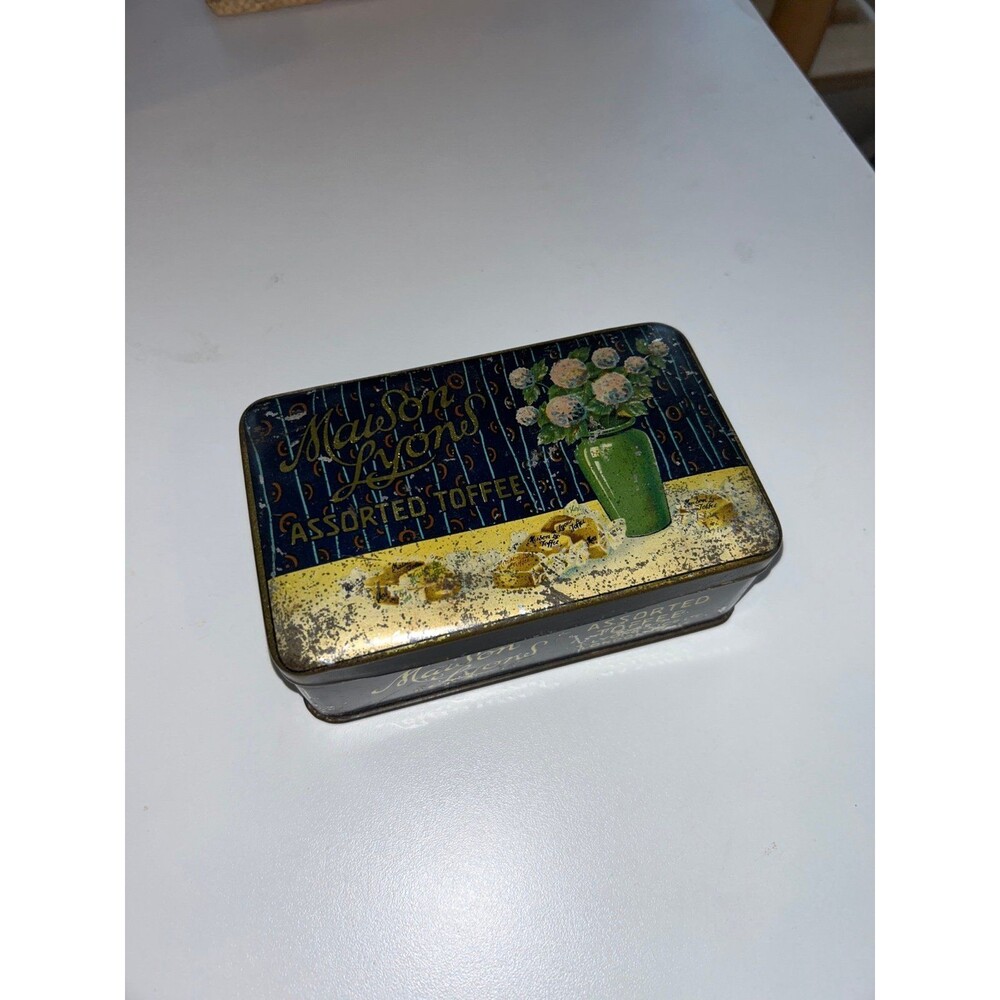 Maison Lyons Vintage Tin